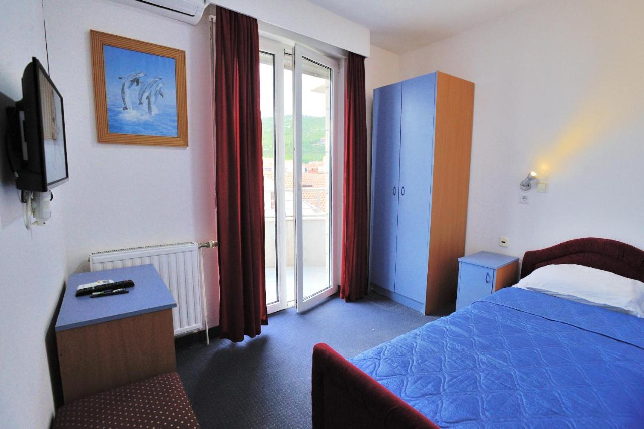 Hotel Lav Неум Екстер'єр фото