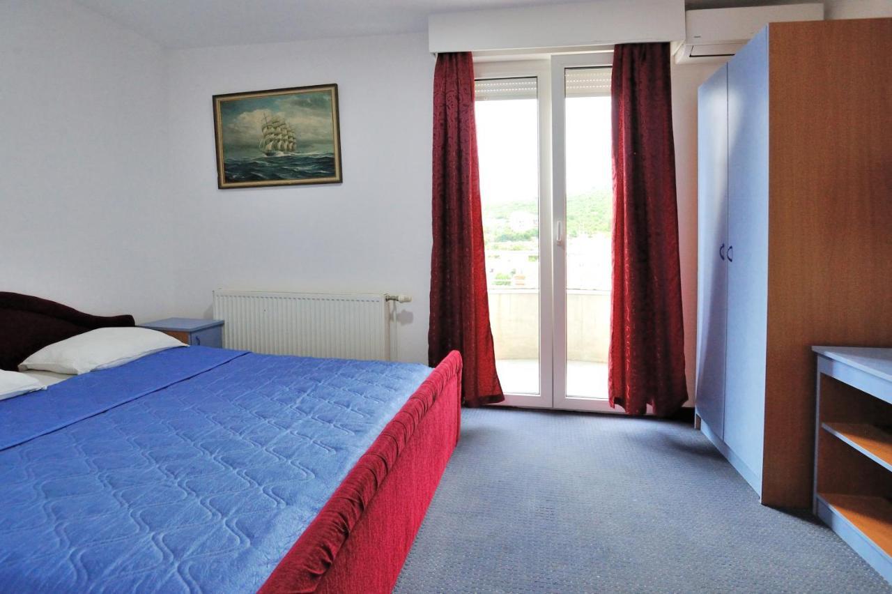 Hotel Lav Неум Екстер'єр фото