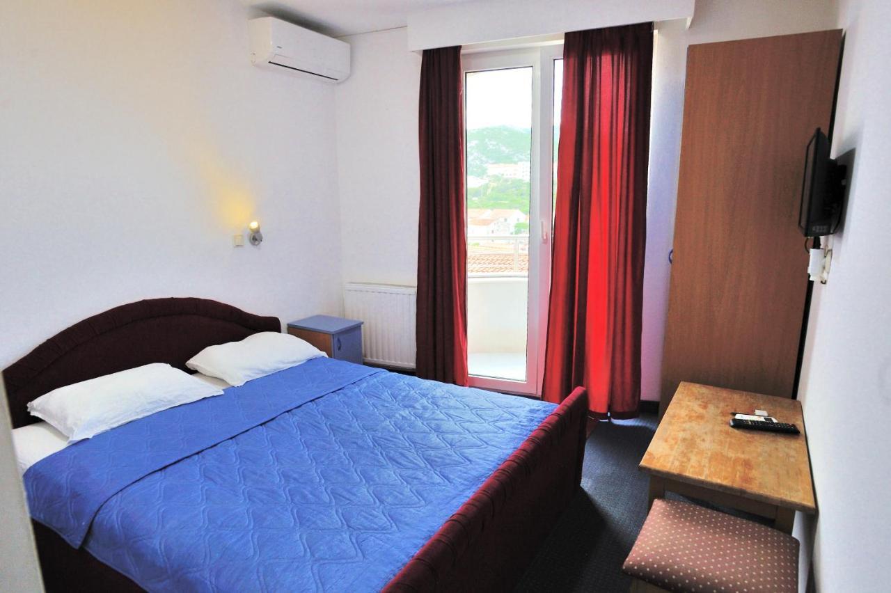 Hotel Lav Неум Екстер'єр фото