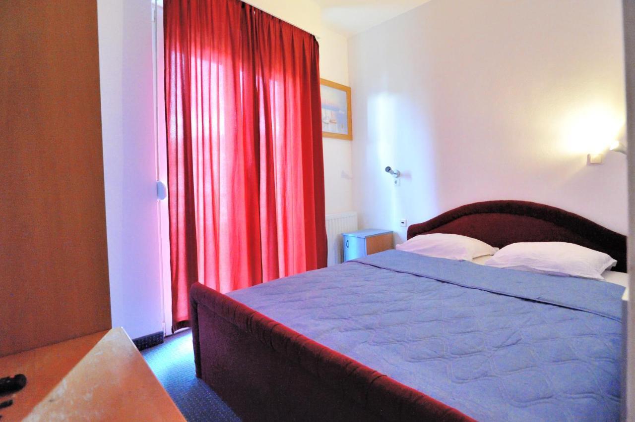 Hotel Lav Неум Екстер'єр фото