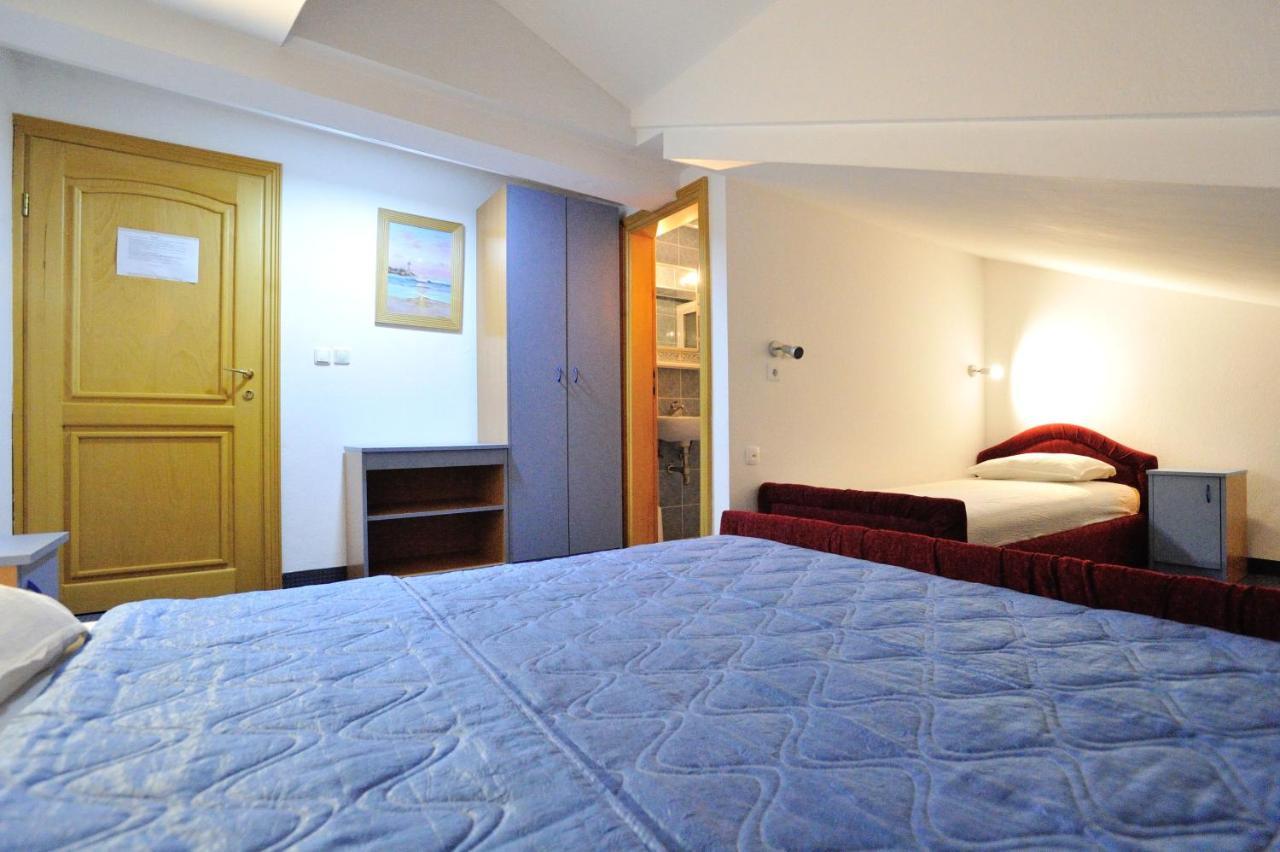 Hotel Lav Неум Екстер'єр фото