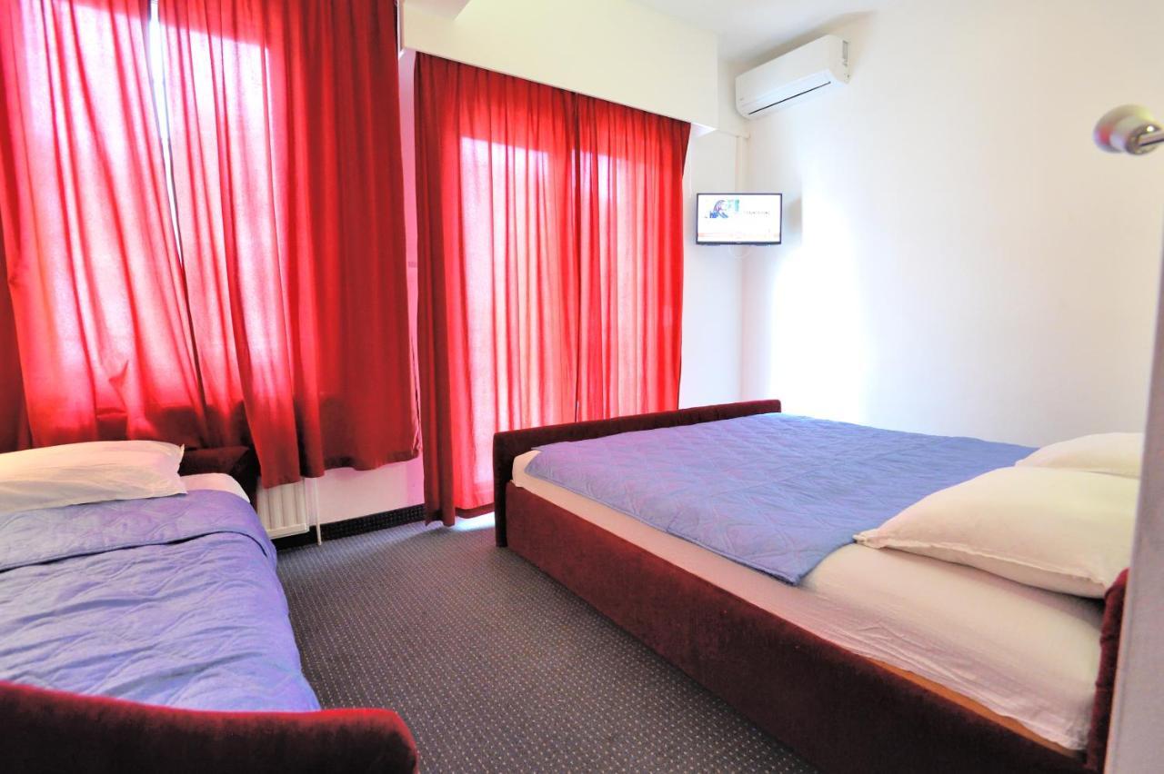 Hotel Lav Неум Екстер'єр фото
