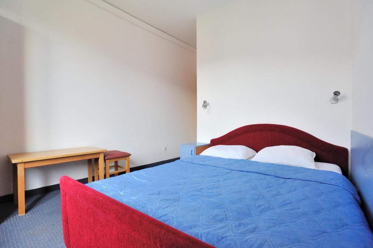 Hotel Lav Неум Екстер'єр фото
