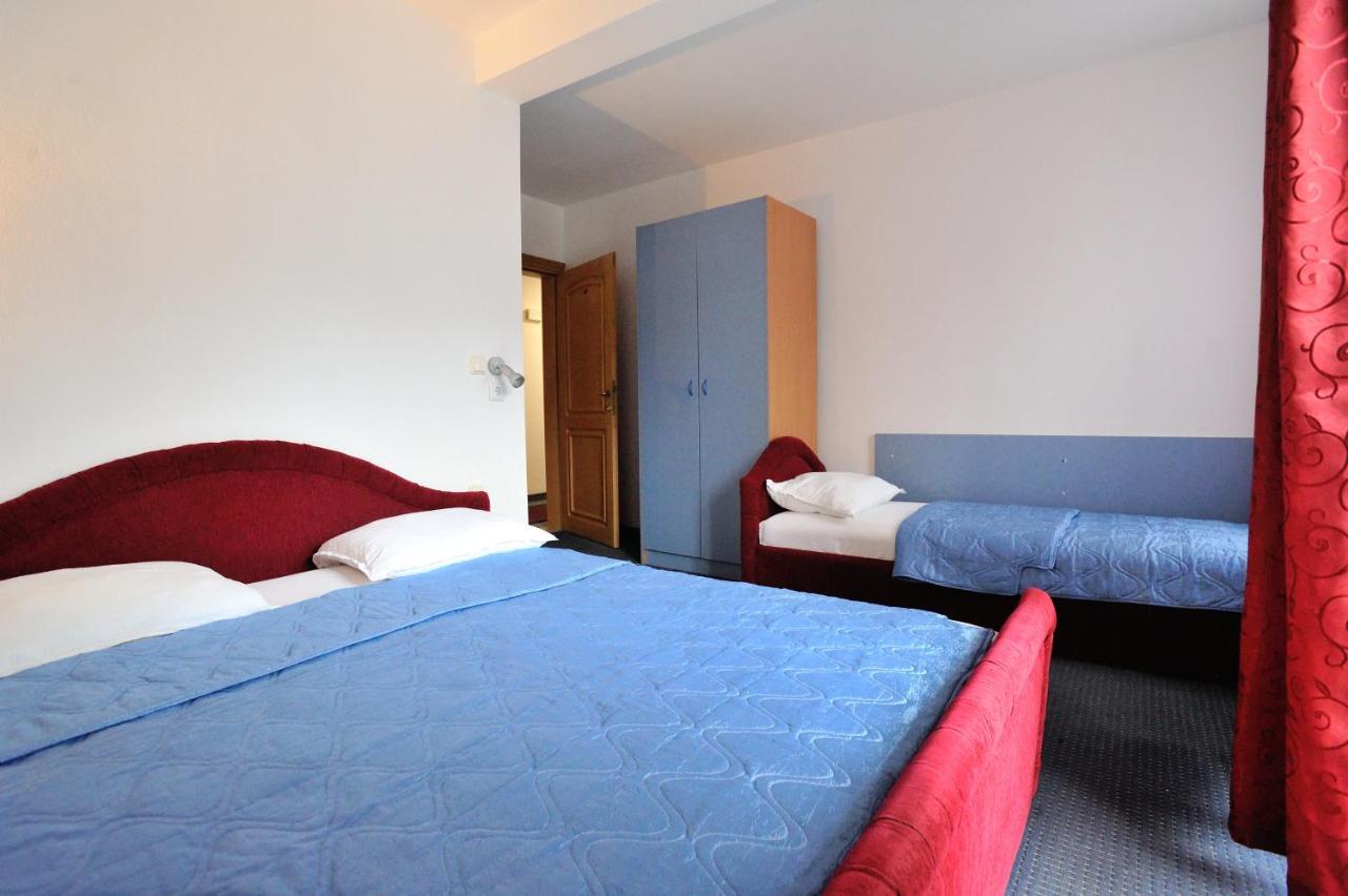 Hotel Lav Неум Екстер'єр фото