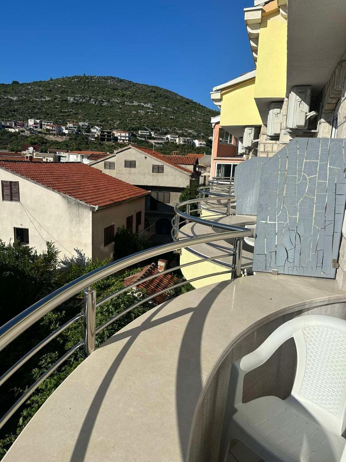 Hotel Lav Неум Екстер'єр фото